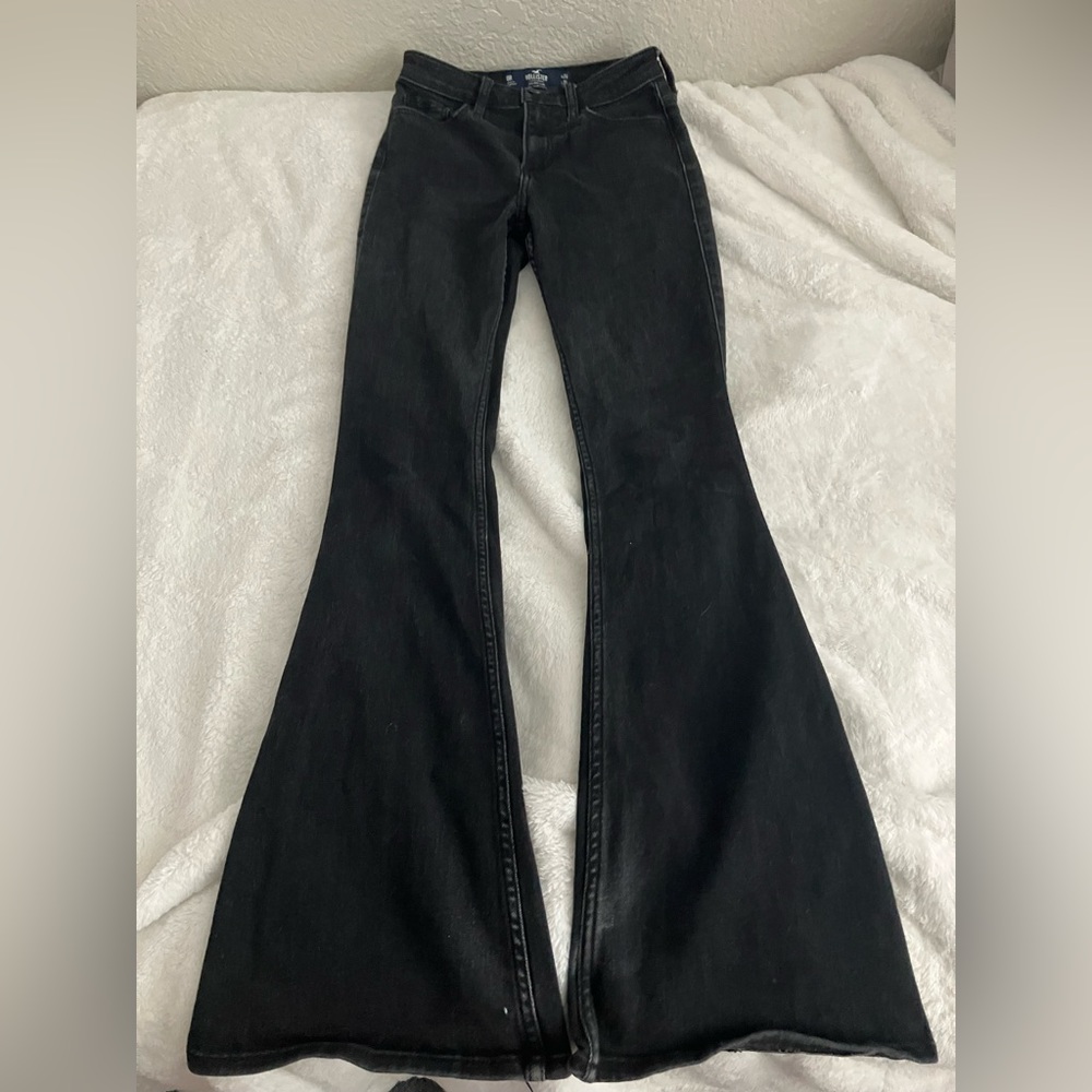 COPY - I’m selling black bootcut hollister pants, size 0